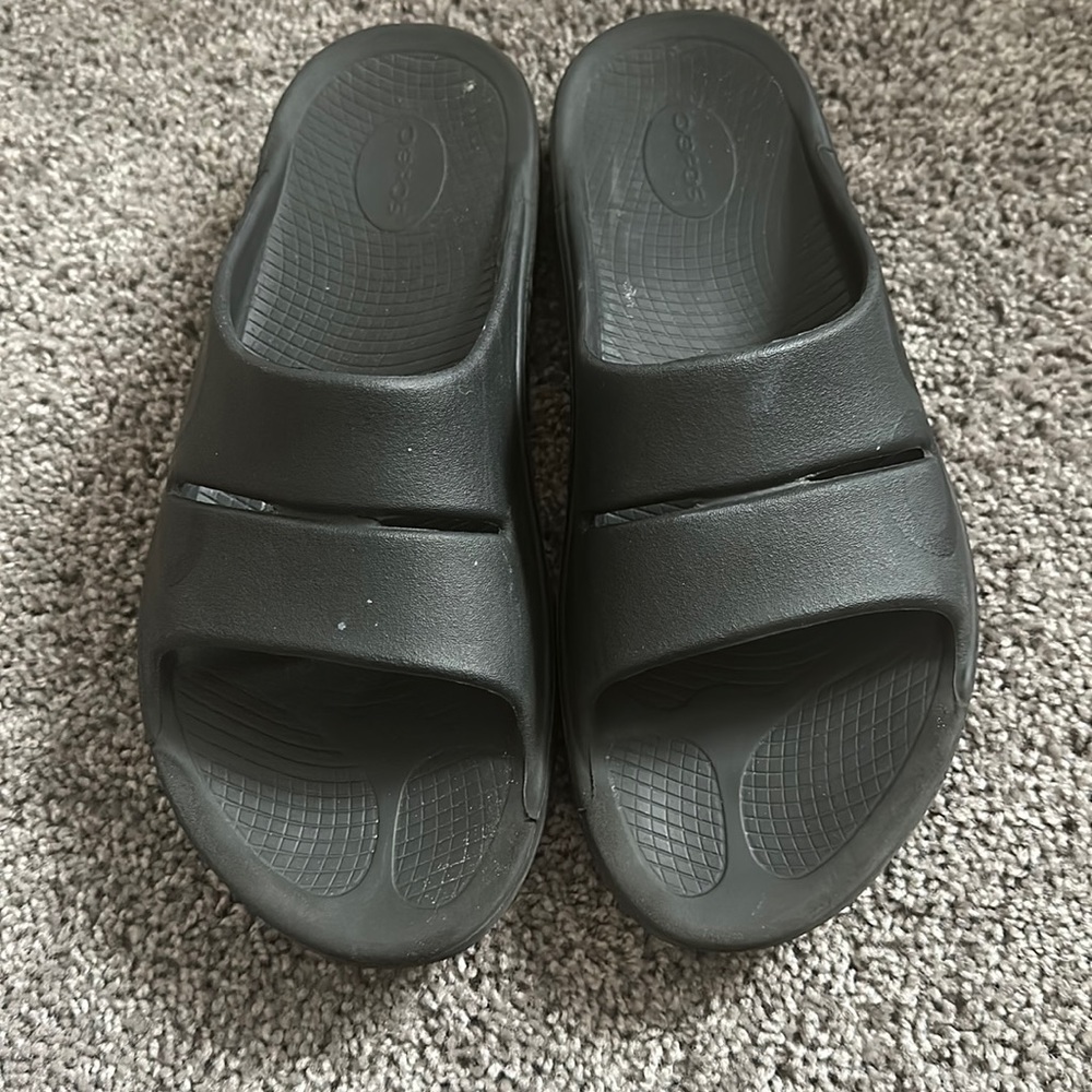 Men’s Oofos